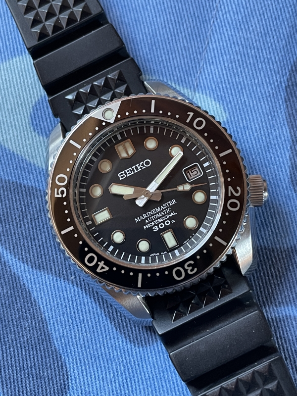 Seiko Marine Master Automatic Professional 300 Diver (2005) Full Set SBDX001